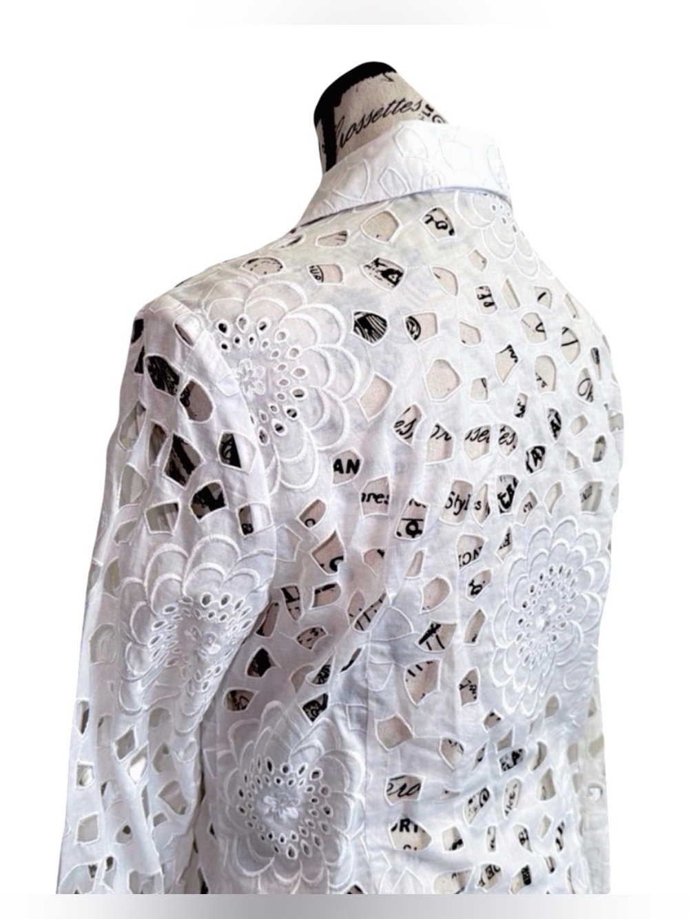 Samuel Dong Ivory Cutwork Floral Zip-Front Jacket | Women’s Small - Picture 8 of 13